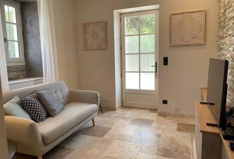 민박 Le Mas Aux Cedres   Teritoria