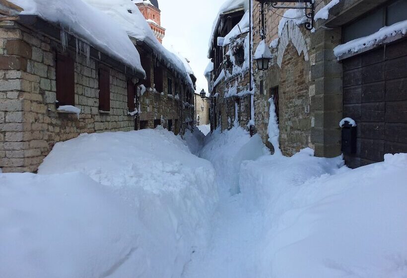 住宿加早餐 Mansarda Viti