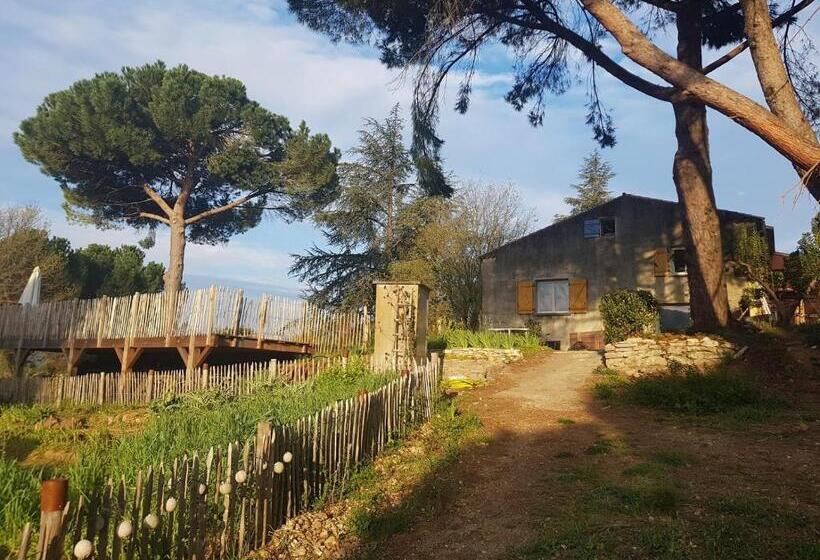 مبيت وإفطار Mas Des Ballats