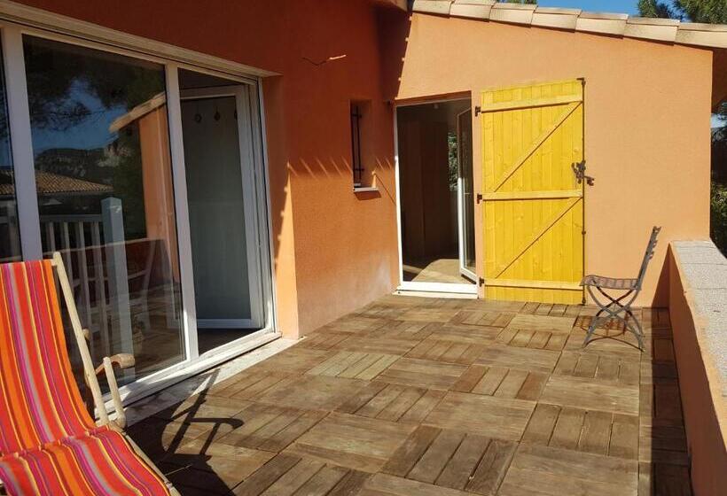 مبيت وإفطار Mas Des Ballats