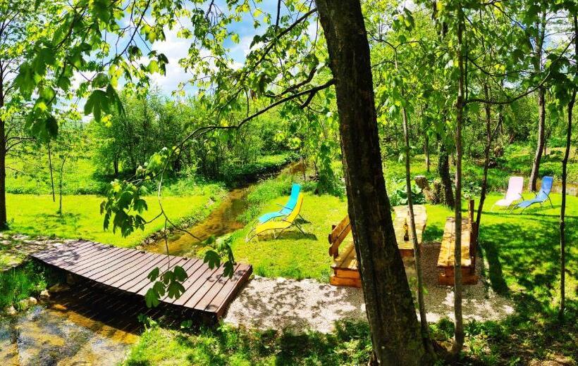 ベッドアンドブレックファースト Plitvice Streaming