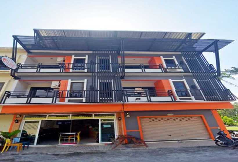 Chang Hostel