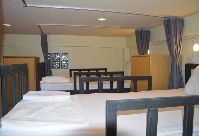 Chang Hostel