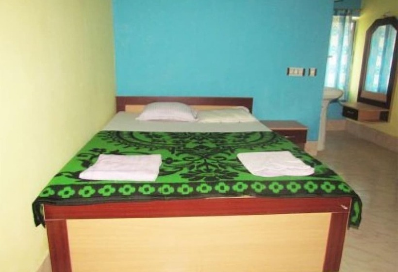 Chilapata Green Resort Hostel