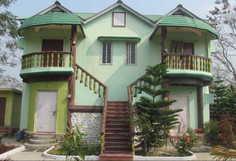 Chilapata Green Resort Hostel