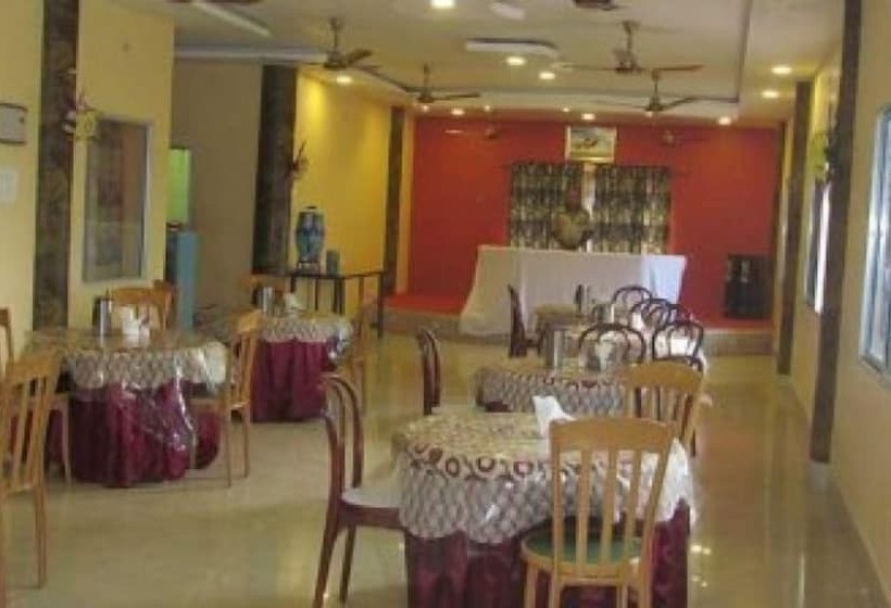 Chilapata Green Resort Hostel