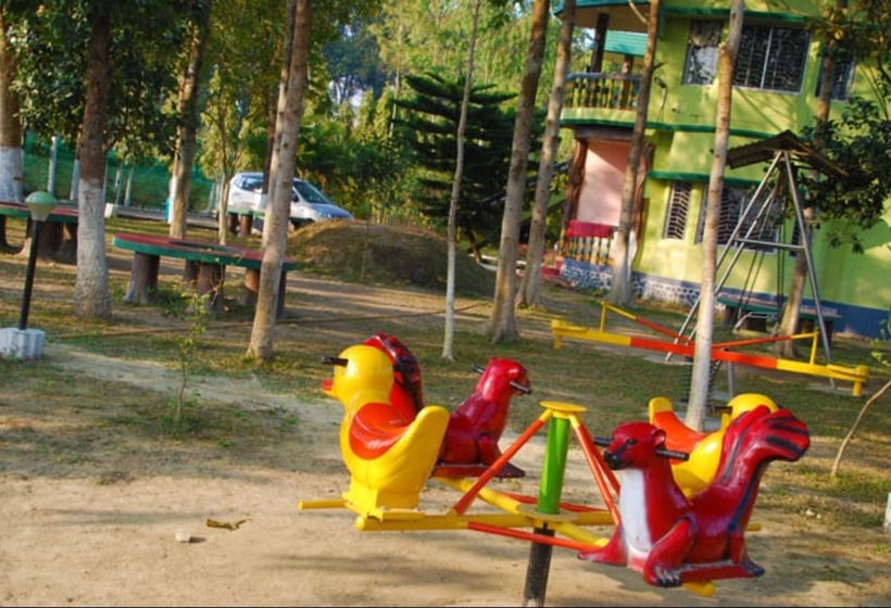 Chilapata Green Resort Hostel