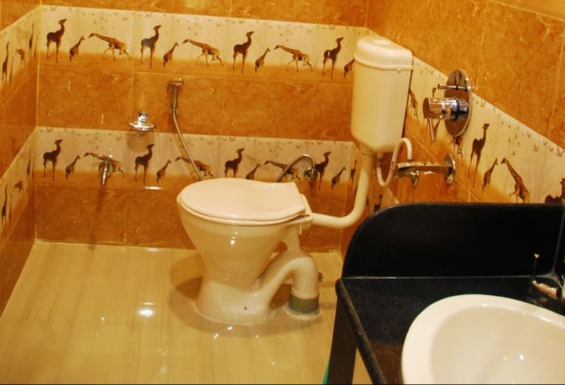 Chilapata Green Resort Hostel