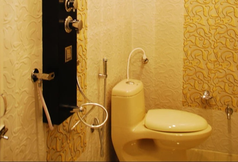 Chilapata Green Resort Hostel