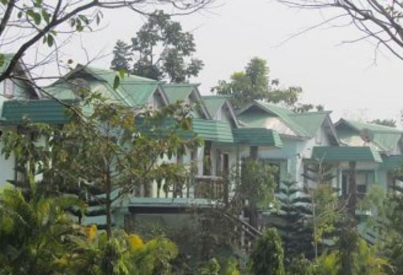 Chilapata Green Resort Hostel