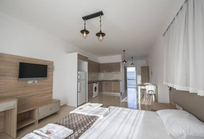 Deniz Airport Suites