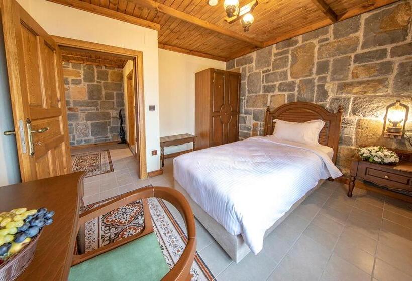 Foleya Mountain Resort Hotel & Villas