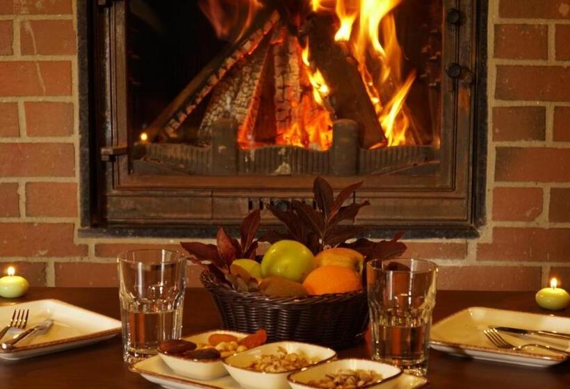 Foleya Mountain Resort Hotel & Villas