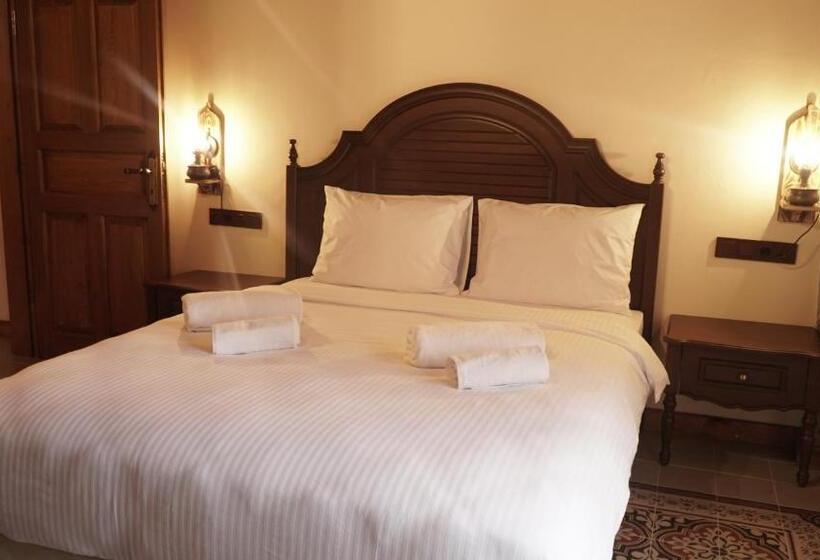 Foleya Mountain Resort Hotel & Villas