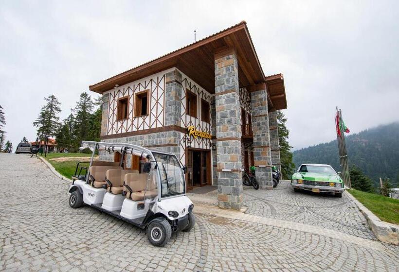 Foleya Mountain Resort Hotel & Villas