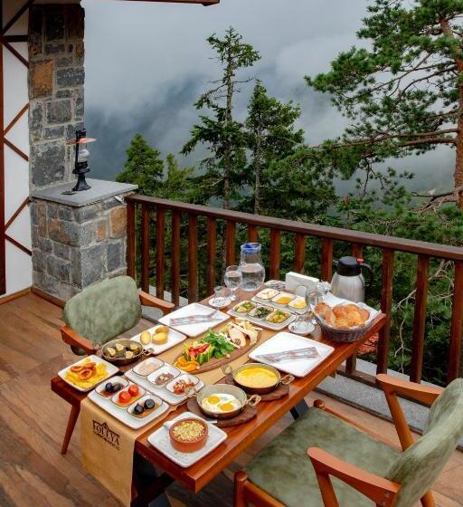 Foleya Mountain Resort Hotel & Villas