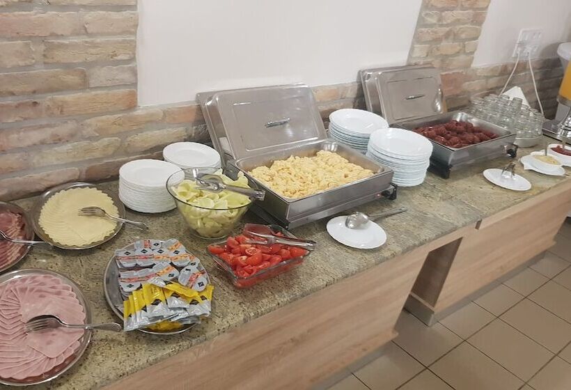 Forró Fogadó & Bauer Bistro