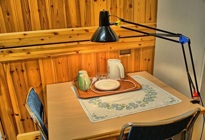 فندق صغير B&b Gillhov & Camping