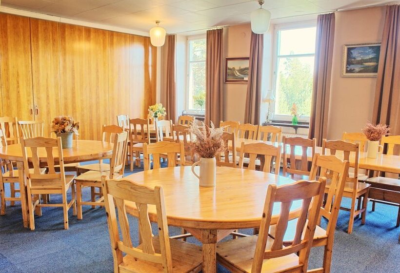 فندق صغير B&b Gillhov & Camping