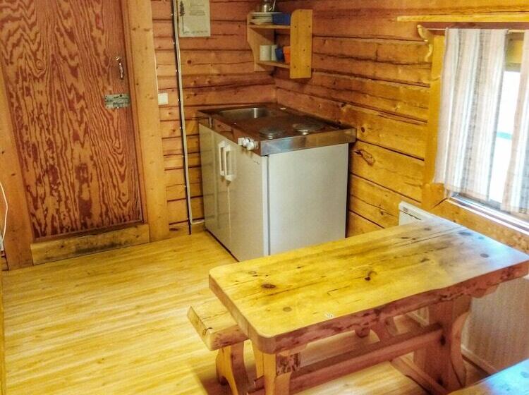 فندق صغير B&b Gillhov & Camping