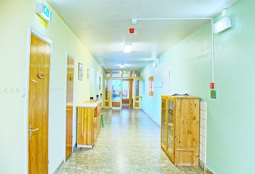 فندق صغير B&b Gillhov & Camping