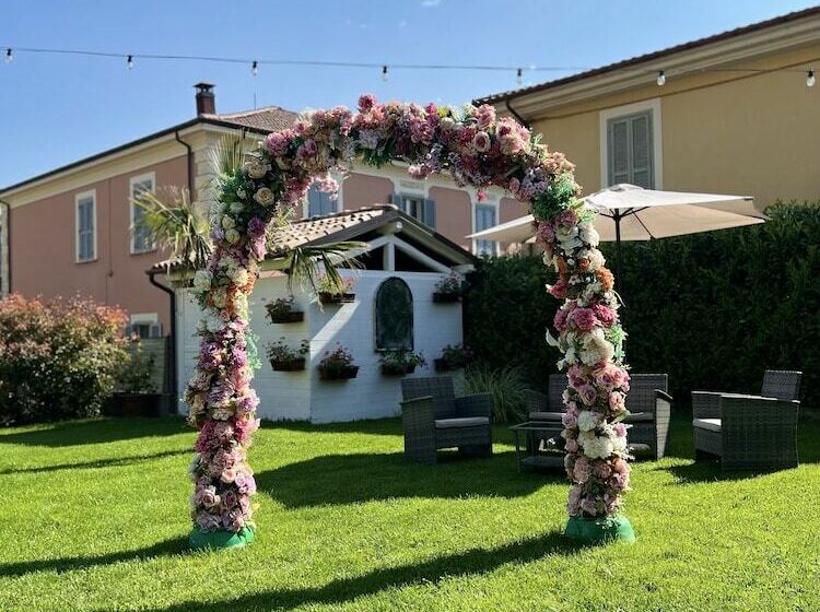 فندق فئة نجمة واحدة Albergo La Perla Della Valle