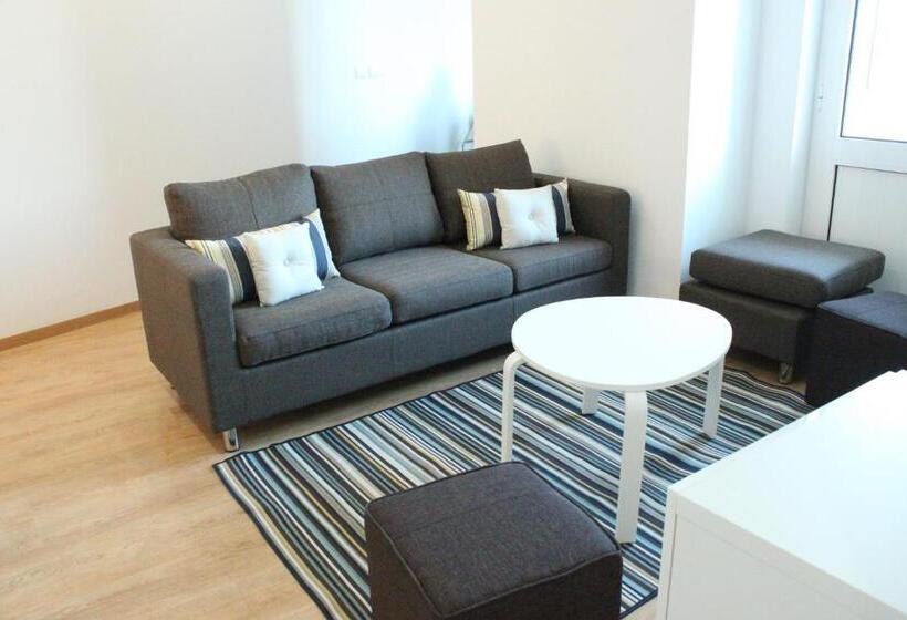 Хостел Aveiro White House