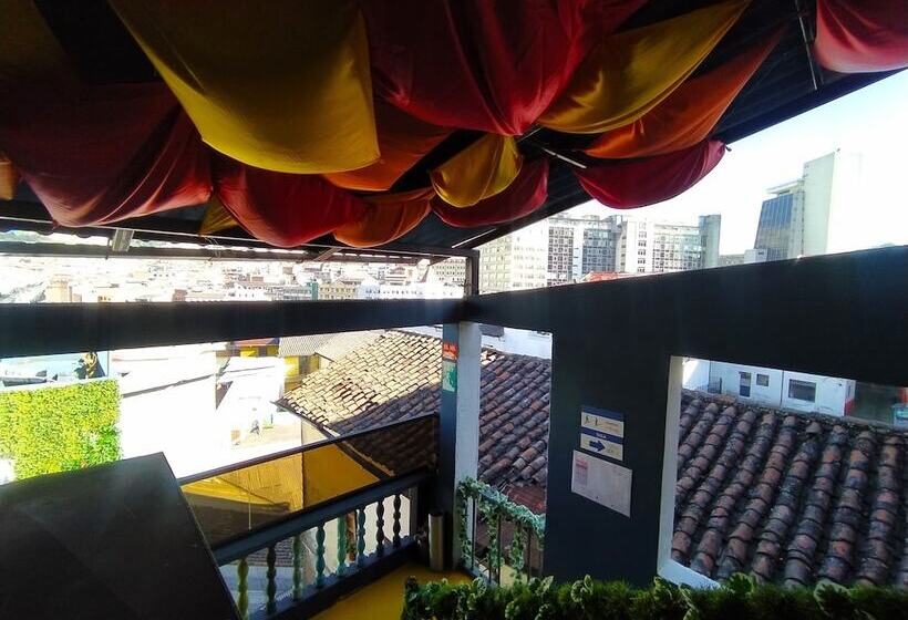 Hostal La Guayunga   Hostel