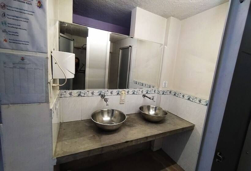 Hostal La Guayunga   Hostel