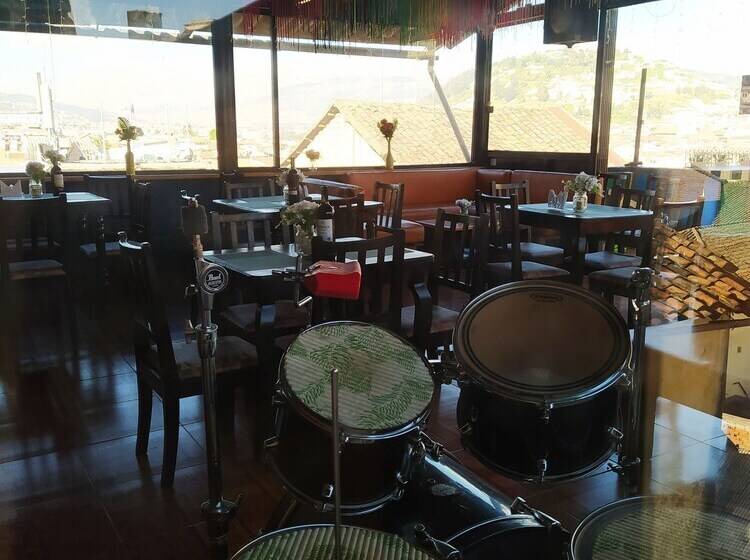 Hostal La Guayunga   Hostel