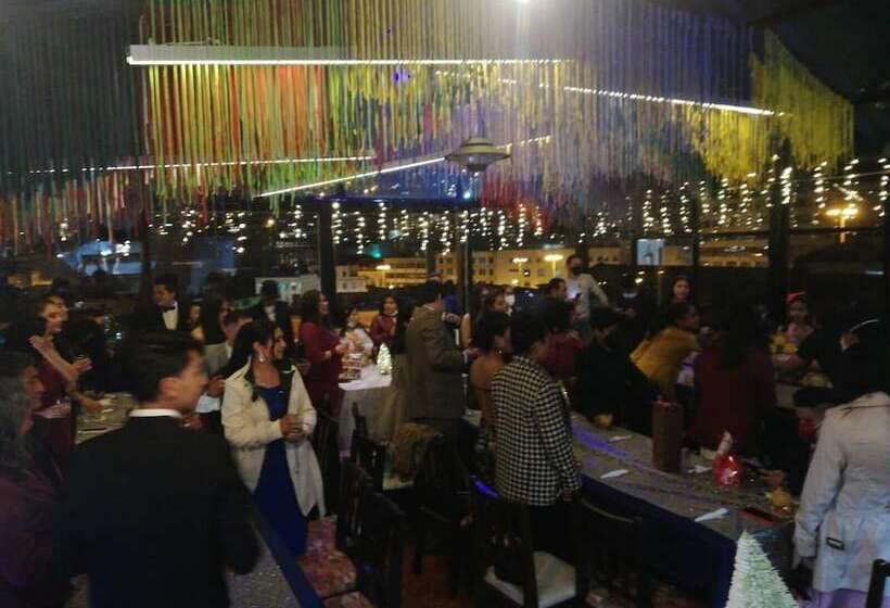 Hostal La Guayunga   Hostel