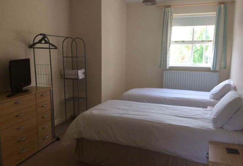 簡易ホテル The Watermans Arms