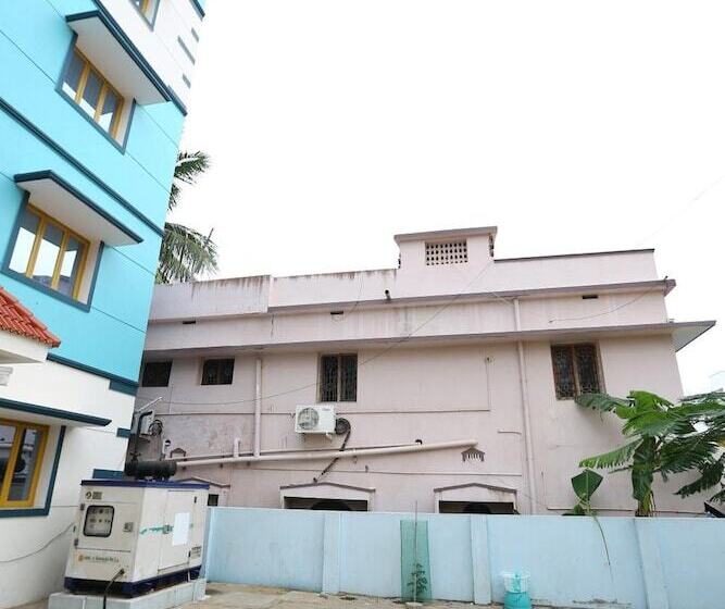 Отель Abirami Residency