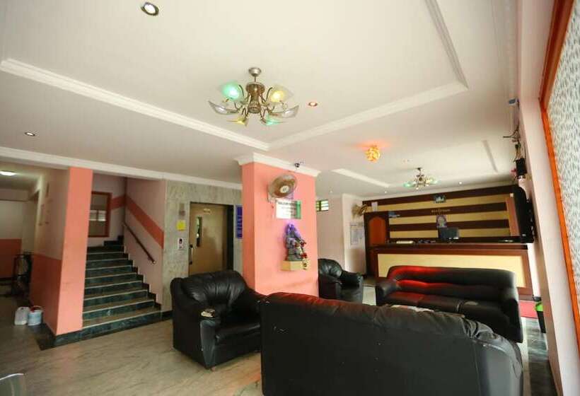 Отель Abirami Residency