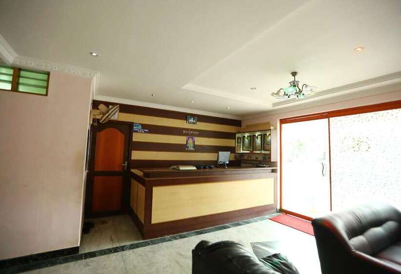 Отель Abirami Residency