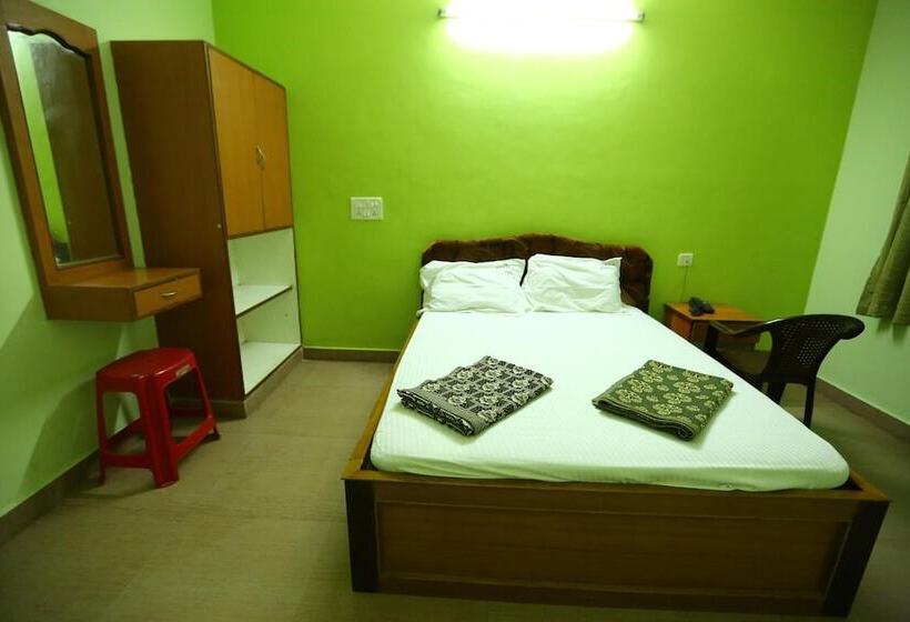 Отель Abirami Residency