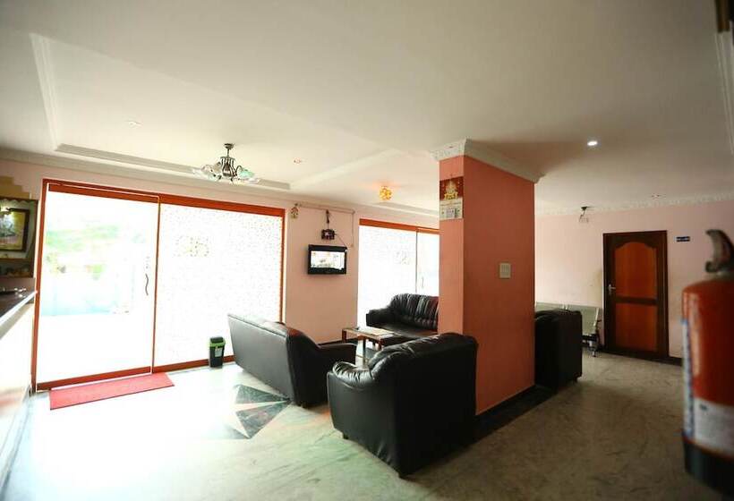 Отель Abirami Residency