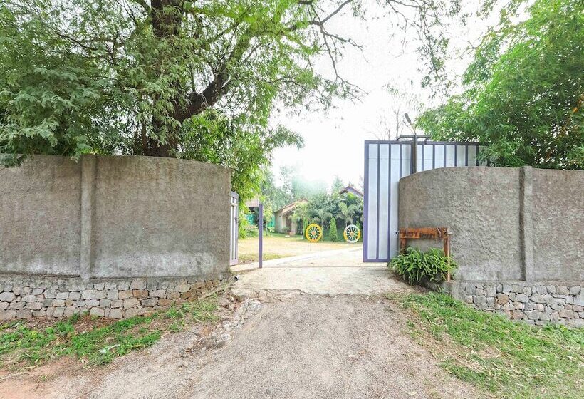 בית מלון כפרי Aery Resort By Oyo Rooms