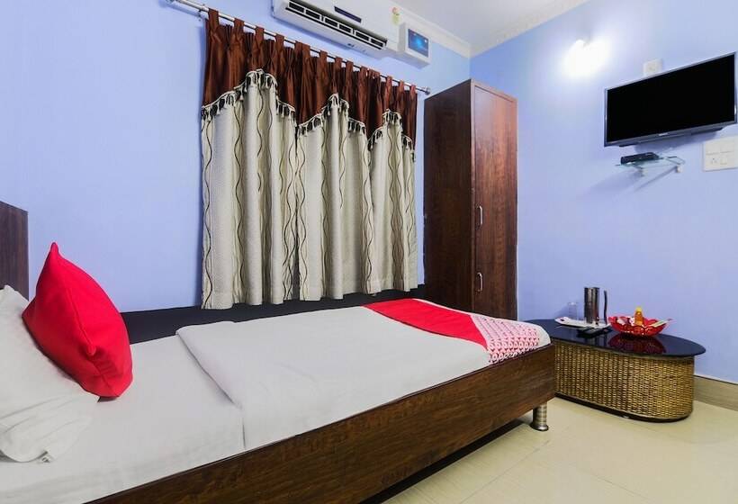 فندق Am Palace By Oyo Rooms