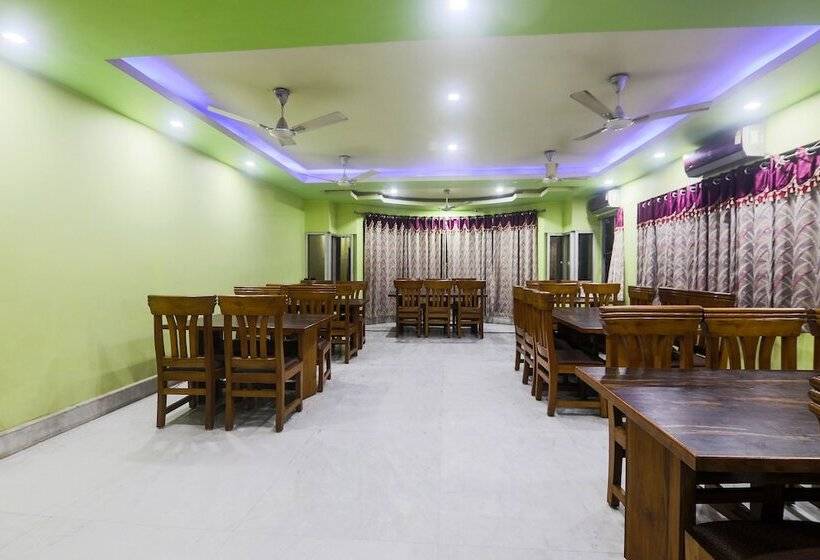 فندق Am Palace By Oyo Rooms