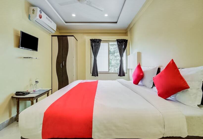 فندق Amrut Executive By Oyo Rooms