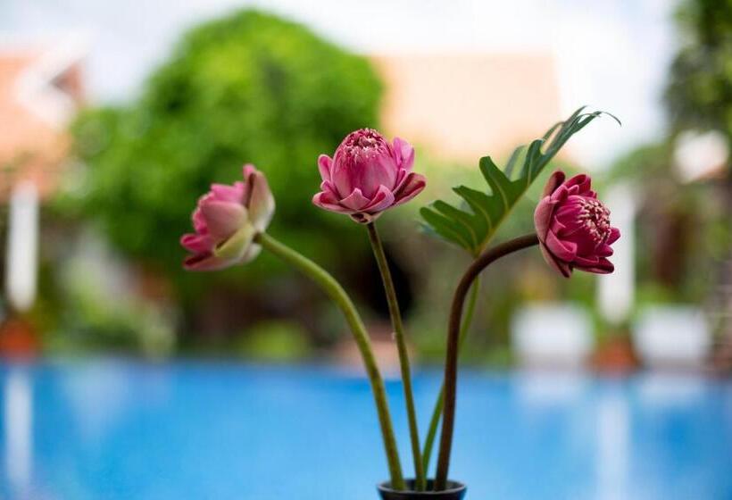 בית מלון כפרי Angkor Privilege Resort & Spa