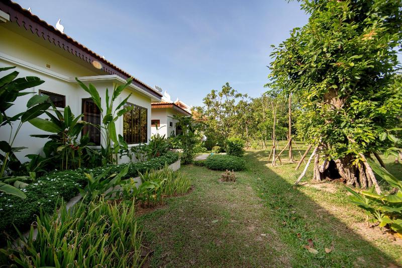 בית מלון כפרי Angkor Privilege Resort & Spa