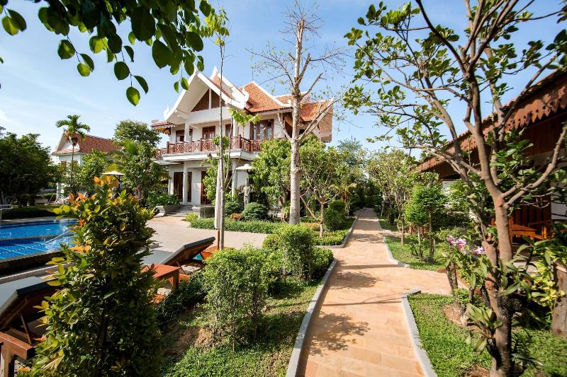 בית מלון כפרי Angkor Privilege Resort & Spa