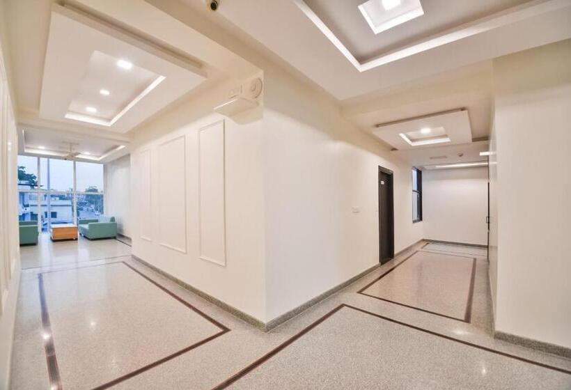 בית מלון כפרי Ardency Inn By Park Tree Udaipur