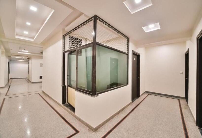 בית מלון כפרי Ardency Inn By Park Tree Udaipur