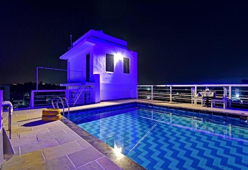 בית מלון כפרי Ardency Inn By Park Tree Udaipur