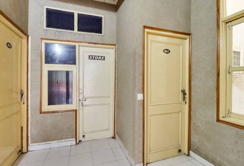 Hotel Arora By Oyo Rooms