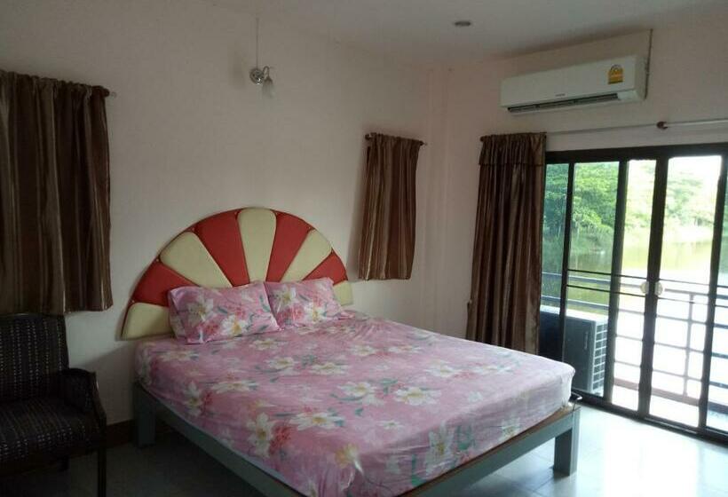 Hotel Baan Suan Chiva Saran