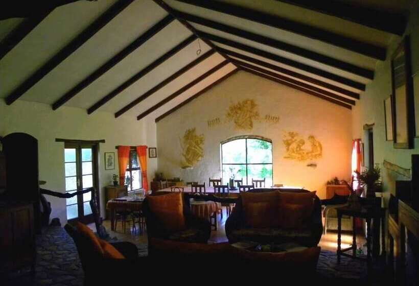 فندق Baviaans Lodge